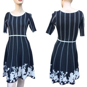 Gabby Skye very Cute dress